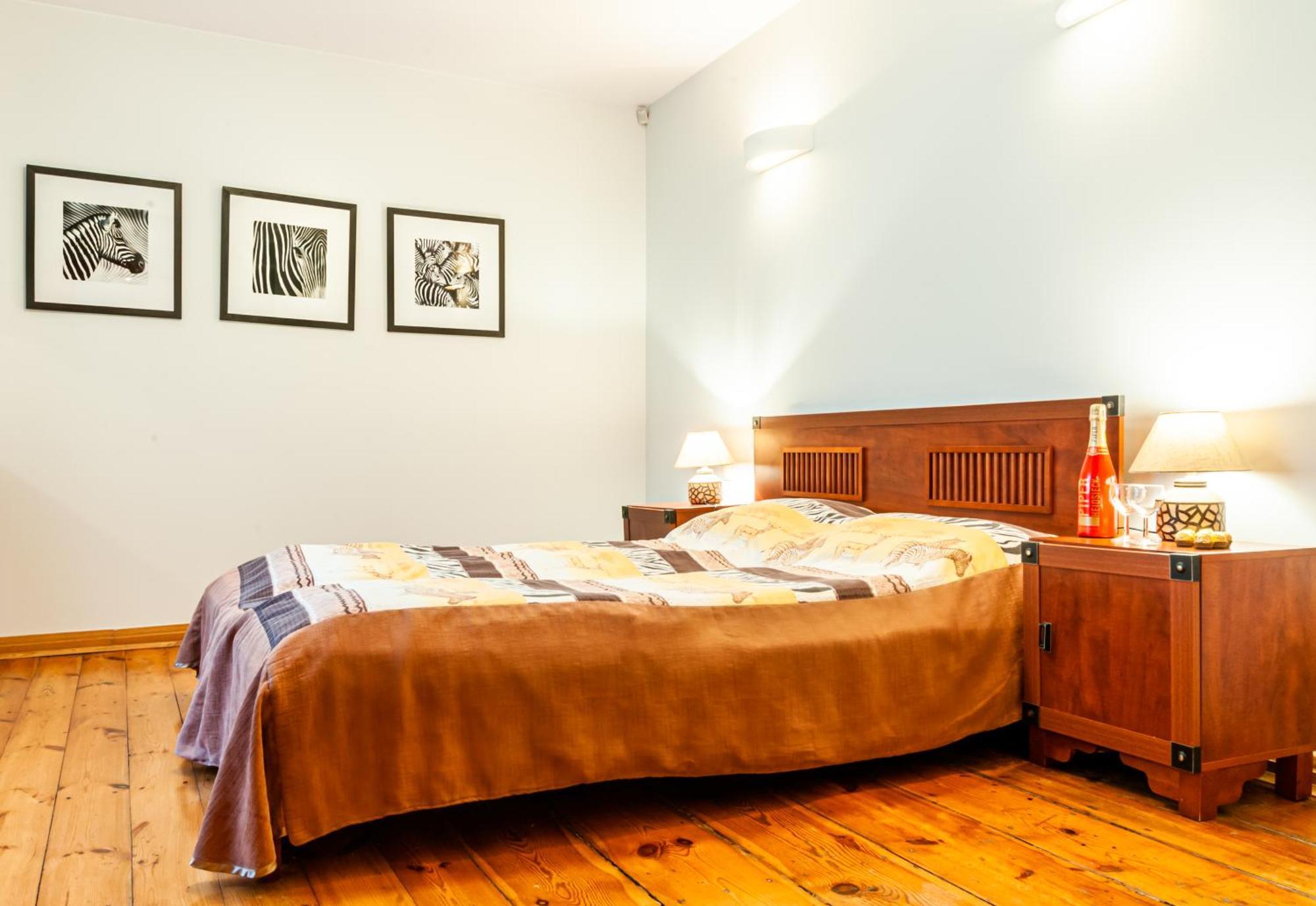 Home & Travel Lodz  Room photo