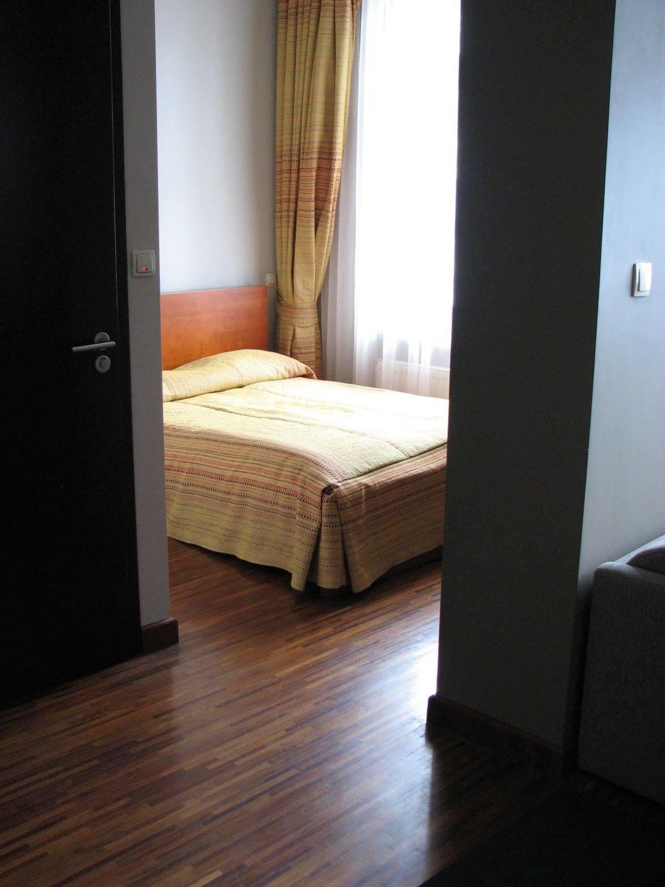 Home & Travel Lodz  Exterior photo